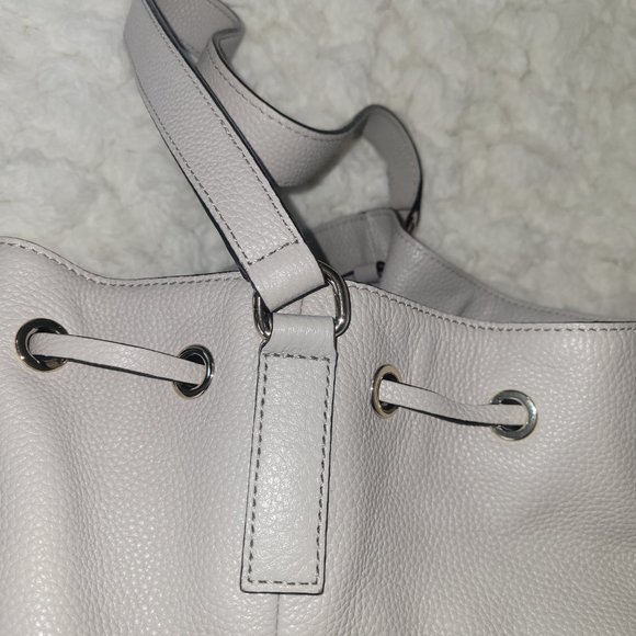 Kate Spade draw string shoulder bag. - Picture 9 of 13